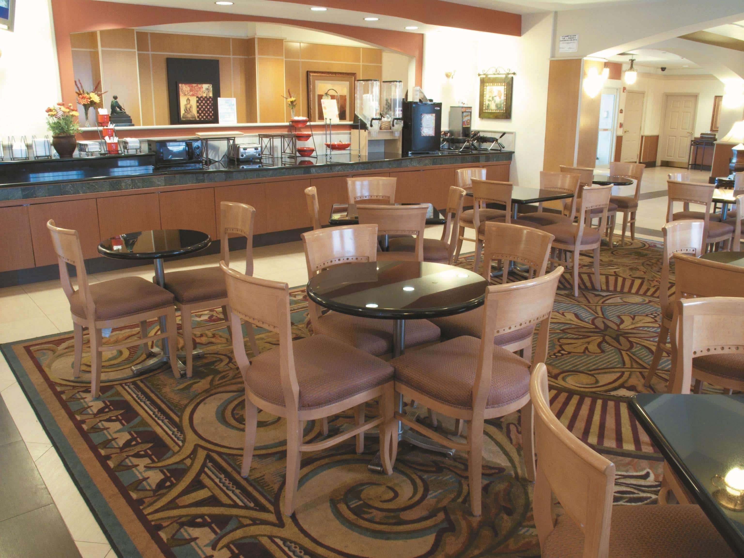 La Quinta By Wyndham Islip - Macarthur Airport Bohemia Exterior foto