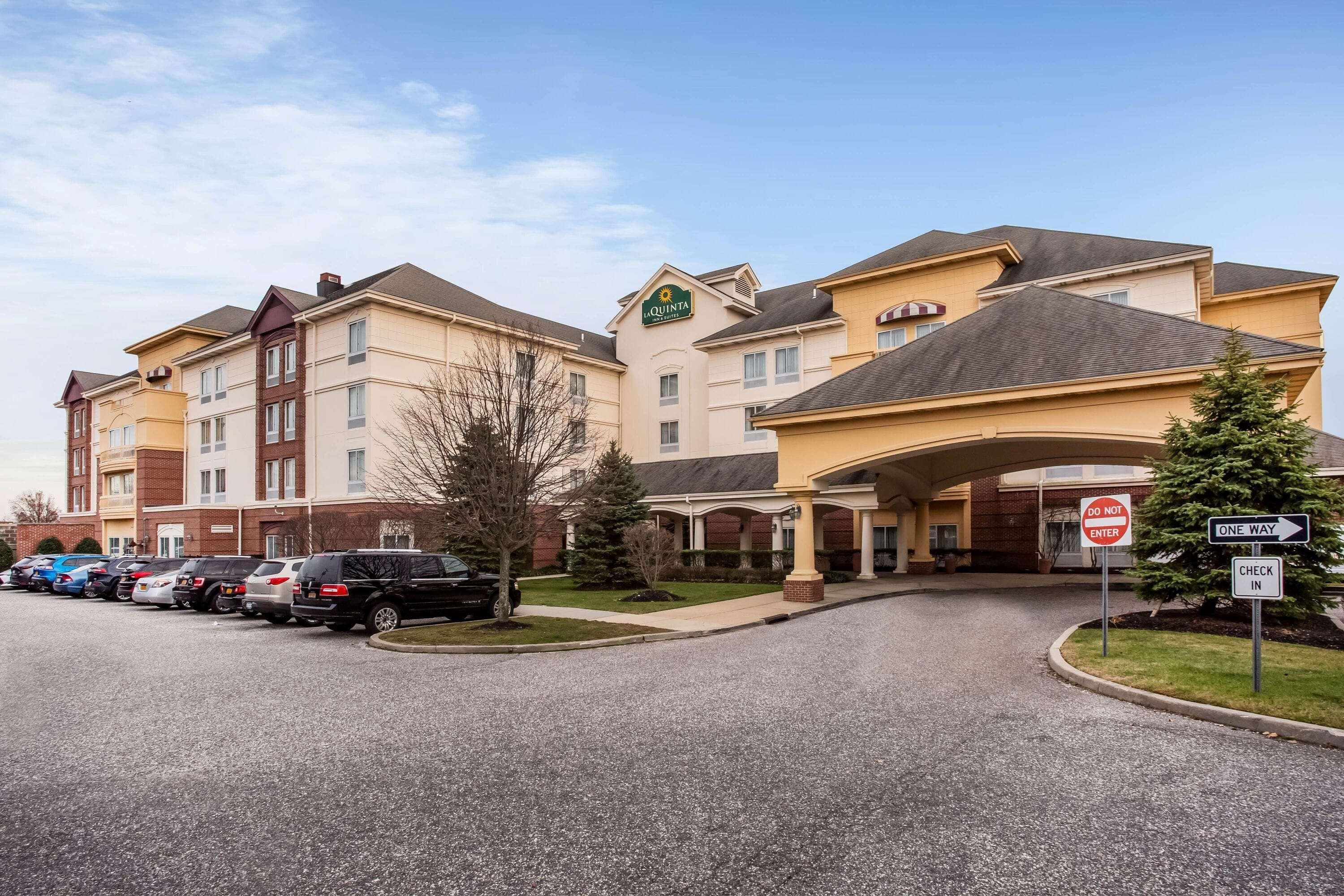 La Quinta By Wyndham Islip - Macarthur Airport Bohemia Exterior foto